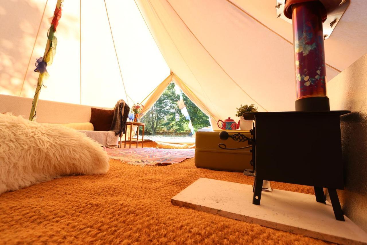Mulberry Meadow Bell Tent Holt  Buitenkant foto