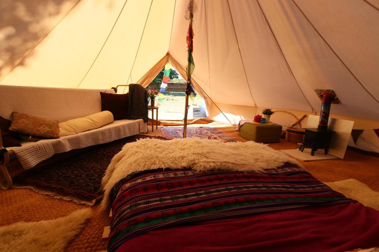 Mulberry Meadow Bell Tent Holt  Buitenkant foto